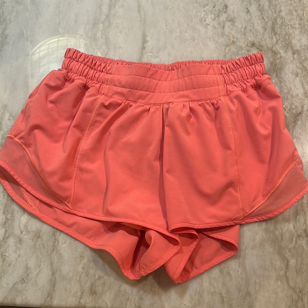 lululemon hotty hot shorts size 4